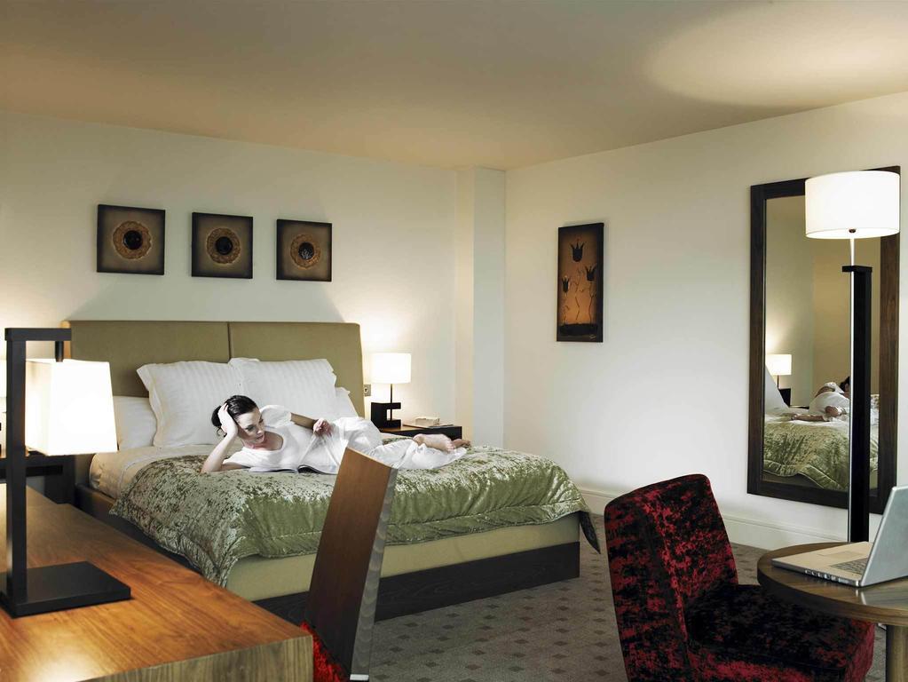 Retreat Lake View Adults Only